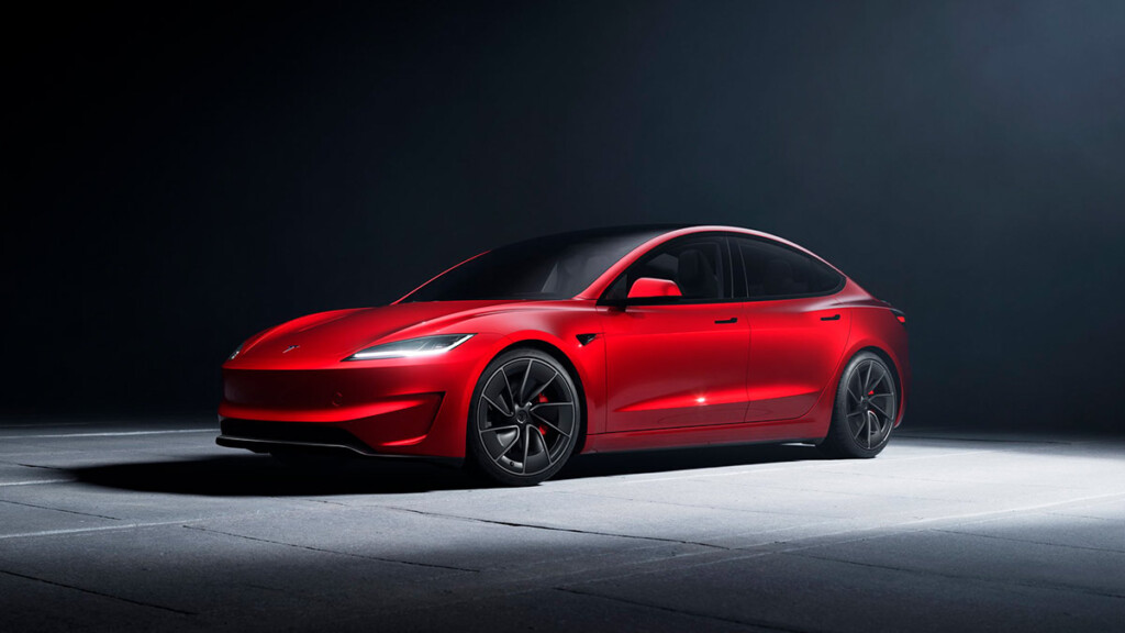 El nuevo Tesla Model 3 Performance irrumpe en el mercado con la aceleración de un deportivo, una gran autonomía y un precio atractivo