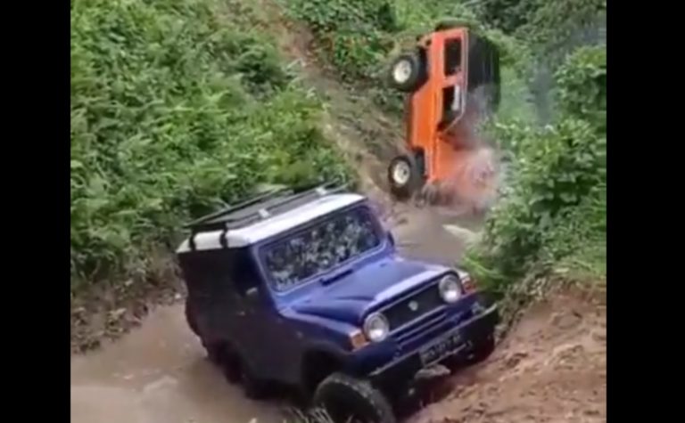 Extremo 4×4! Uno es que es difícil, y otro que debe acabar en drama – Autobild.es Extremo 4×4! Uno es que es difícil, y otro que debe acabar en drama – Autobild.es
